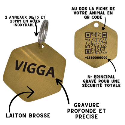 Vue de face de la médaille grand hexagone laiton QR Code