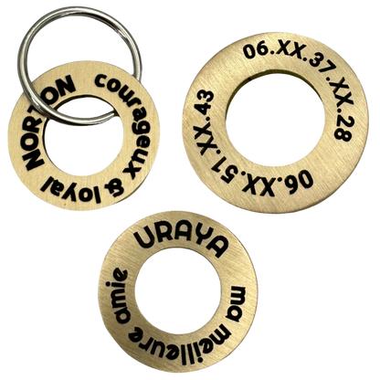Vue de face de la médaille rondelle lisse laiton